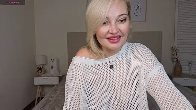 Milena candyy online show from November 2025 09:31:01 AM