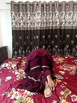 Cute-Bhavya online show from October 2025 11:19:01 AM