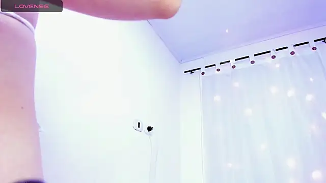 Aria uwu online show from February 2025 06:04:01 AM