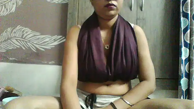 Snapshot of shalini_fire chatting on May 2026 10:45:01 AM shalini fire online show from May 2026 10:45:01 AM