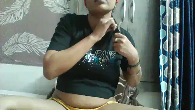 Snapshot of shalini_fire chatting on May 2026 08:28:01 PM shalini fire online show from May 2026 08:28:01 PM