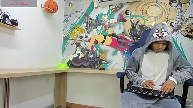 Snapshot of Jeffry_wolvess chatting on February 2025 12:36:02 PM Jeffry wolvess online show from February 2025 12:36:02 PM