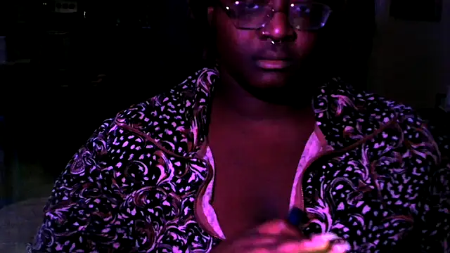 BigKittyRaven online show from December 2024 10:17:01 PM