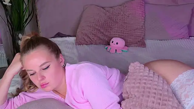 BeatriceEsmont online show from February 2025 03:09:02 AM