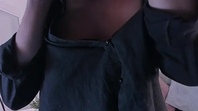 EmmaaCoel online show from December 2024 05:40:01 PM