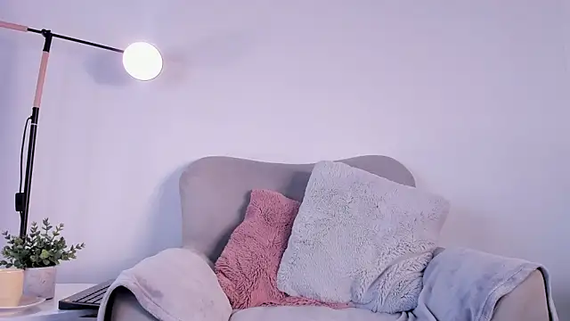 EmmaaCoel online show from February 2025 07:14:02 PM