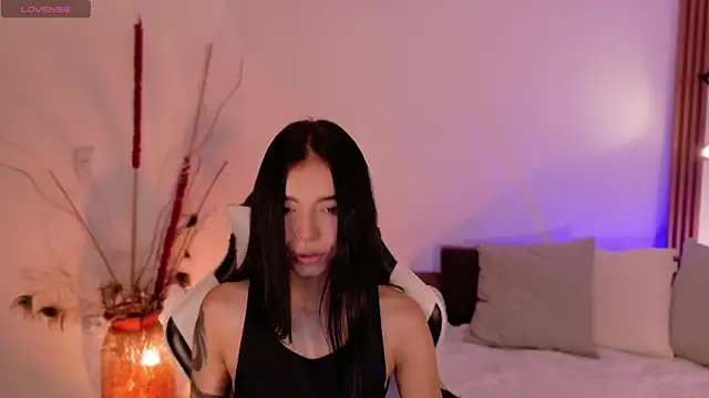 Snapshot of AnabelWolf chatting on April 2026 03:48:02 PM AnabelWolf online show from April 2026 03:48:02 PM