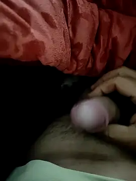 Snapshot of shale26 chatting on December 2024 02:27:01 AM shale26 online show from December 2024 02:27:01 AM