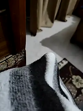 Snapshot of shale26 chatting on December 2024 02:22:01 PM shale26 online show from December 2024 02:22:01 PM