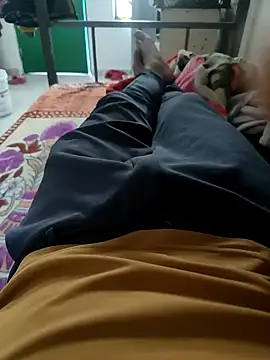 Snapshot of shale26 chatting on January 2025 06:40:01 AM shale26 online show from January 2025 06:40:01 AM