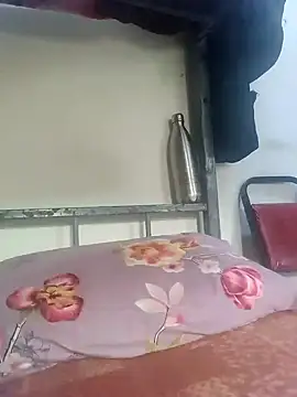 Snapshot of shale26 chatting on January 2025 08:34:02 AM shale26 online show from January 2025 08:34:02 AM