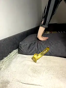 Mikki5P online show from November 2025 10:15:01 AM