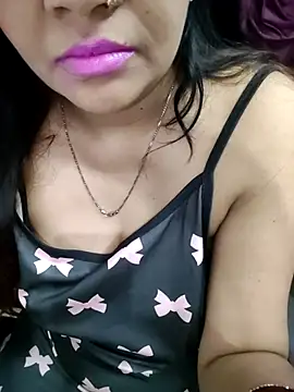 Snapshot of Mayuri77 chatting on July 2026 05:32:02 AM Mayuri77 online show from July 2026 05:32:02 AM