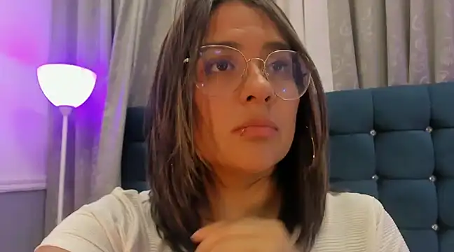 Pandoracherry online show from March 2025 06:05:01 AM