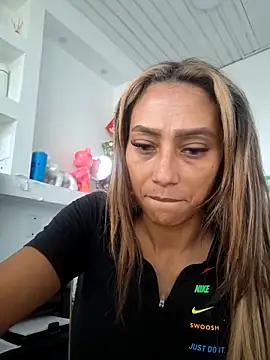 salome drasin online show from December 2025 01:28:01 PM