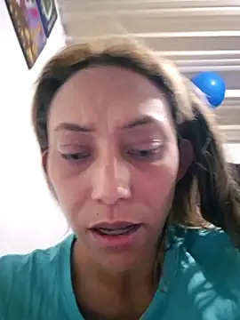 Snapshot of salome_drasin chatting on June 2026 04:23:01 AM salome drasin online show from June 2026 04:23:01 AM