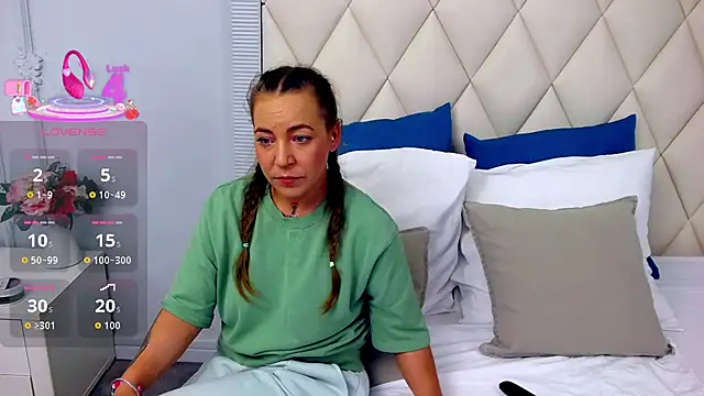 Snapshot of KatyNolan chatting on March 2026 09:53:01 AM KatyNolan online show from March 2026 09:53:01 AM