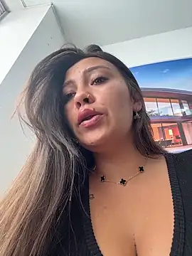 LIZ-06  online show from March 2026 01:50:02 PM