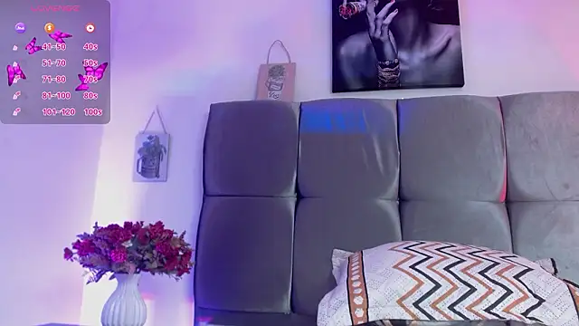 Hellen starx online show from February 2026 04:04:01 PM