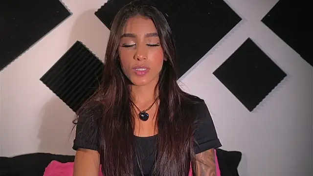 Ambeer Rousess online show from April 2026 12:02:02 AM