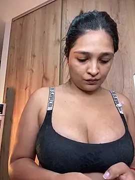 AdeleGray online show from July 2026 10:12:02 PM