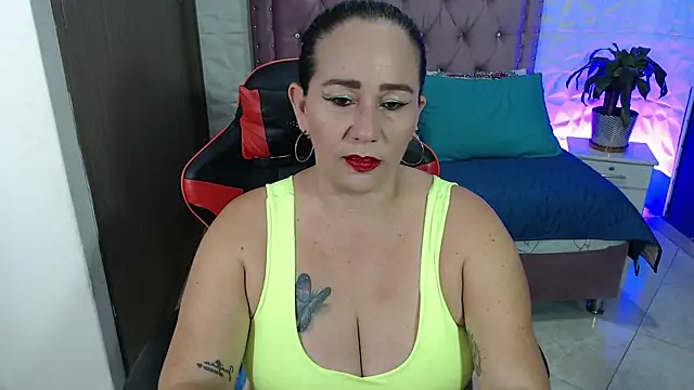 Snapshot of ashleylove_prg chatting on March 2025 03:02:02 AM ashleylove prg online show from March 2025 03:02:02 AM