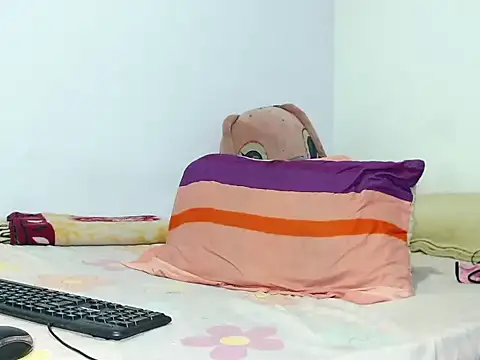 emily rousxxx online show from October 2025 11:15:01 PM