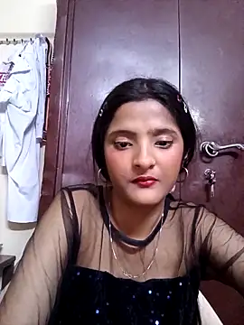 BabySlimmy10 online show from February 2026 07:04:01 PM