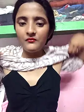 BabySlimmy10 online show from April 2026 05:12:02 PM