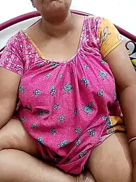 Hotty-rumi online show from November 2025 03:30:02 PM