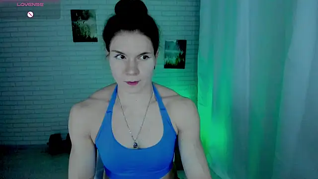 Lisa Ray online show from April 2026 10:40:02 PM