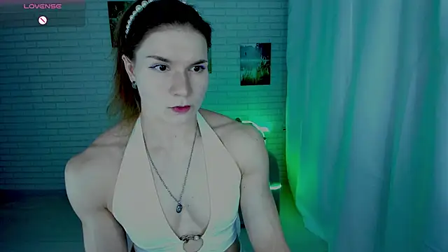 Lisa Ray online show from April 2026 04:15:02 PM