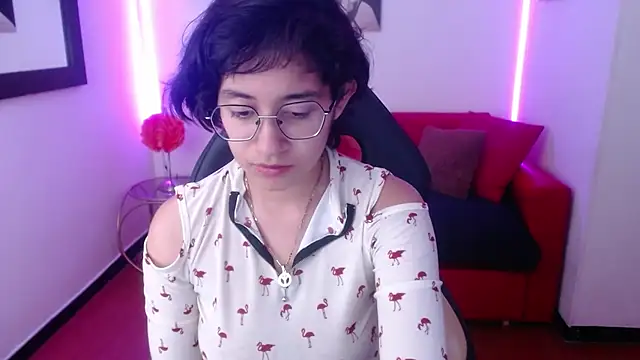Snapshot of Lili_Gomez_ chatting on February 2025 04:11:01 PM Lili Gomez online show from February 2025 04:11:01 PM