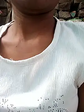 Kajal  Mehra online show from October 2025 08:47:02 AM