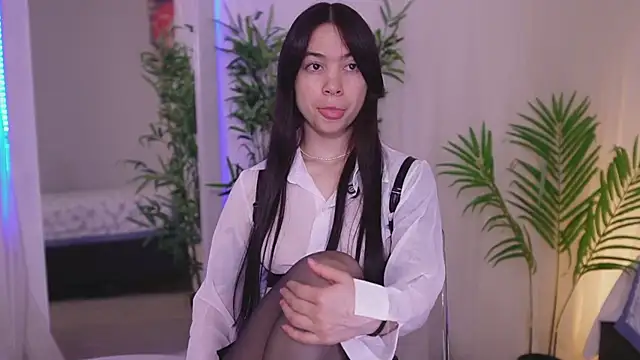 Snapshot of Lia_Sweett_ chatting on June 2026 04:22:02 PM Lia Sweett online show from June 2026 04:22:02 PM