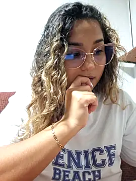 BrendaGirs online show from October 2025 03:28:01 AM