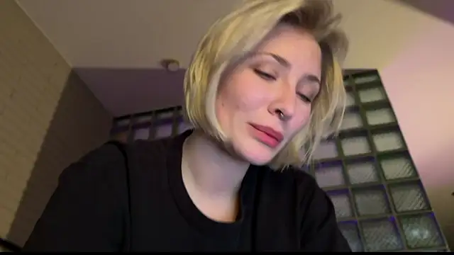 Snapshot of alexa_novak chatting on June 2026 03:30:02 AM alexa novak online show from June 2026 03:30:02 AM