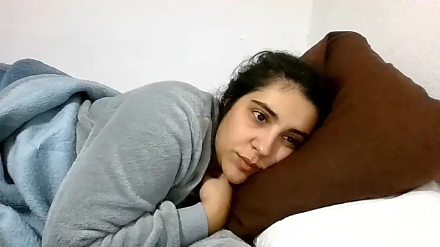 Ursumi1 online show from January 2026 05:39:01 PM