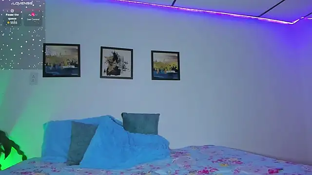 elafranco  online show from November 2025 03:50:01 AM