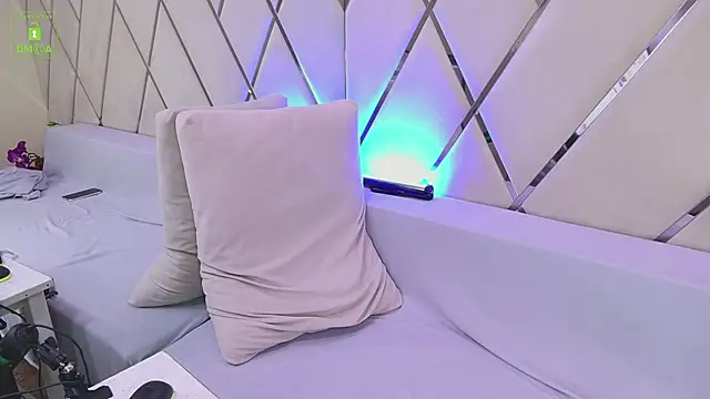 Ishtar Divine online show from January 2025 10:49:01 AM