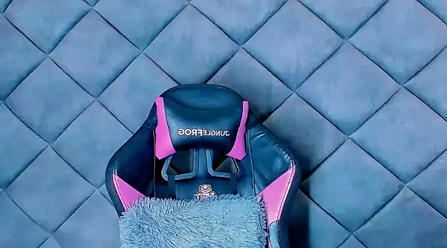 Nellyhills online show from February 2025 07:27:02 PM