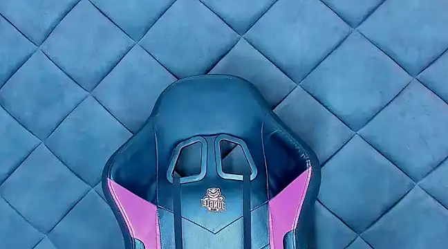 Nellyhills online show from February 2025 07:41:02 PM