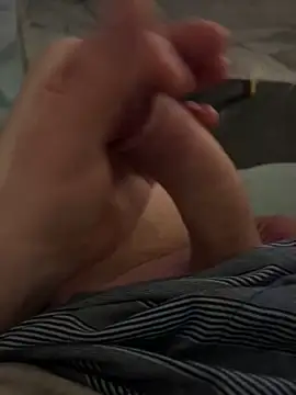 Snapshot of EhemannTotti chatting on March 2026 11:48:01 PM EhemannTotti online show from March 2026 11:48:01 PM