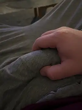 Snapshot of EhemannTotti chatting on April 2026 12:08:02 AM EhemannTotti online show from April 2026 12:08:02 AM