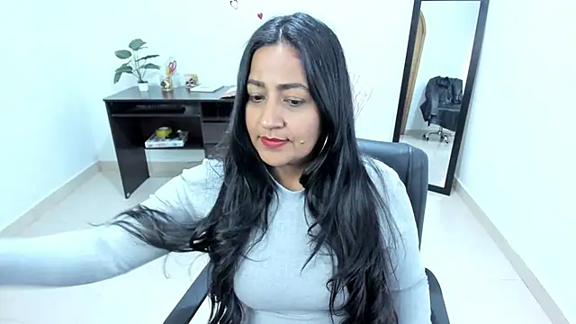 Adele Sweett online show from February 2025 02:55:02 PM