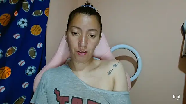 Snapshot of kaybabyhot chatting on May 2026 01:40:01 PM kaybabyhot online show from May 2026 01:40:01 PM