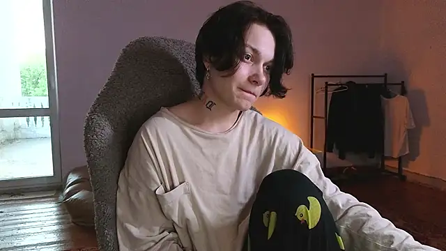 Snapshot of esajukyy chatting on June 2026 02:56:02 PM esajukyy online show from June 2026 02:56:02 PM