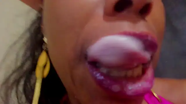 KamariaFyre online show from February 2025 08:00:02 AM