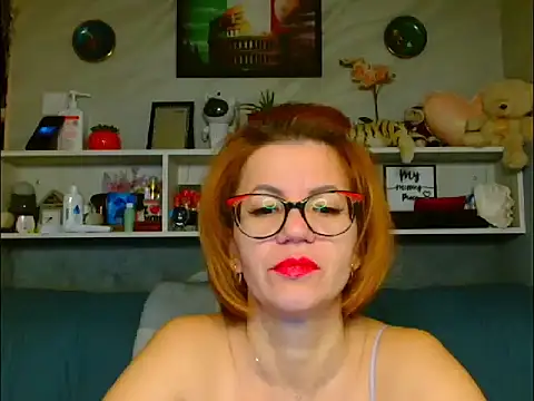 Natali3855 online show from November 2025 05:44:01 AM