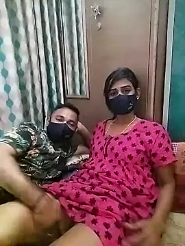 Snapshot of sweety_telugu_couple2027 chatting on February 2025 07:24:02 AM sweety telugu couple2027 online show from February 2025 07:24:02 AM